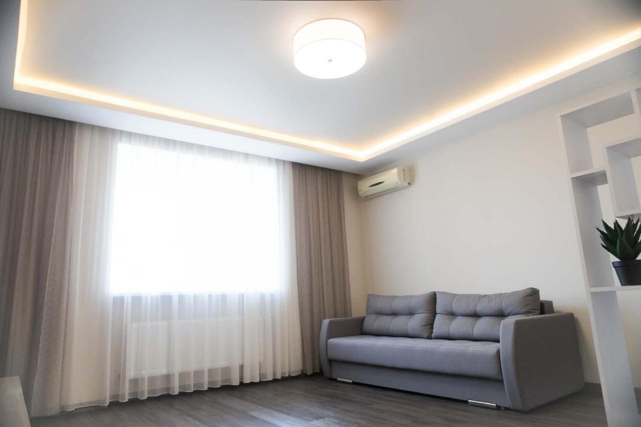 Ferienwohnung Просторная Однокомнатная Жк Счастливый Dnipro Exterior foto