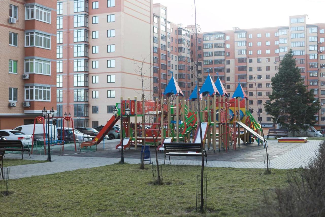 Ferienwohnung Просторная Однокомнатная Жк Счастливый Dnipro Exterior foto