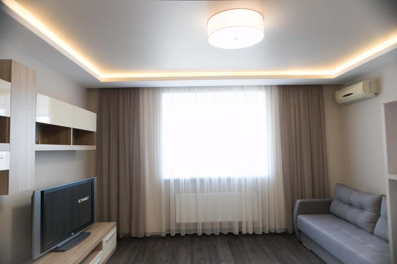 Ferienwohnung Просторная Однокомнатная Жк Счастливый Dnipro Exterior foto